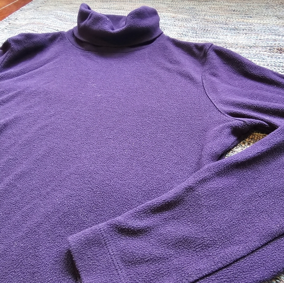 UNIQLO HEATTECH Fleece Turtleneck Long Sleeve T-Shirt - Picture 3 of 3